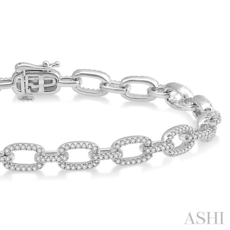 1 1/2 Ctw Round Cut Diamond Encrusted Link Paperclip Chain Bracelet in 14K White Gold