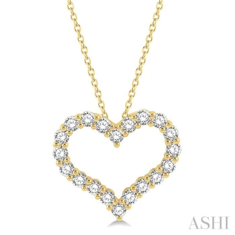 1 1/2 Ctw Heart Shape Round Cut Diamond Pendant With Chain in 14K Yellow Gold