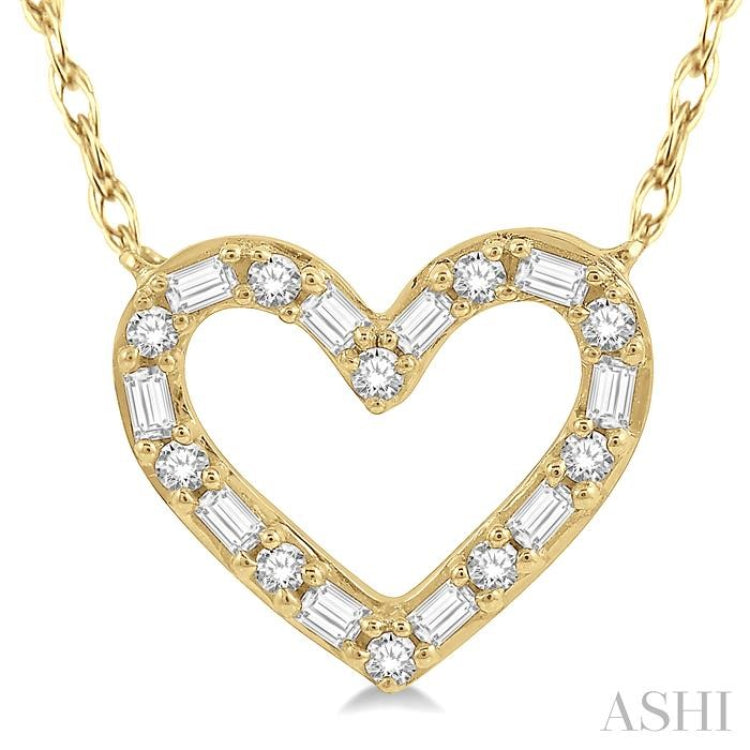 1/4 Ctw Heart Charm Baguette and Round Cut Diamond Pendant With Chain in 14K Yellow Gold