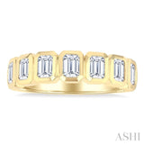 1 1/2 Ctw 7-Stone Bezel Set Emerald Cut Diamond Fashion Band in 14K Yellow Gold