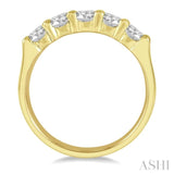 1 Ctw 5 Stone Round Cut Diamond Wedding Band in 14K Yellow Gold