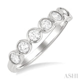 .70CTRDDM ROUND BEZEL SET BAND WG14K-G*