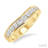 3/4 ctw Princess Cut Diamond Matching Wedding Band in 14K Yellow Gold