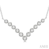 1 Ctw Chevron Round Cut Diamond Necklace in 14K White Gold